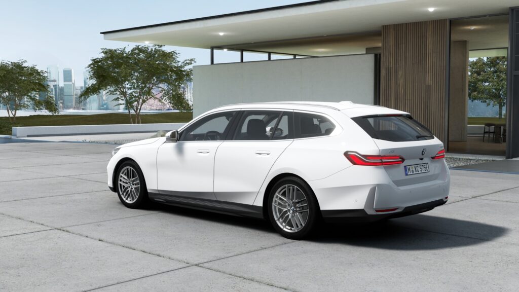 i5 Touring seitlich hinten